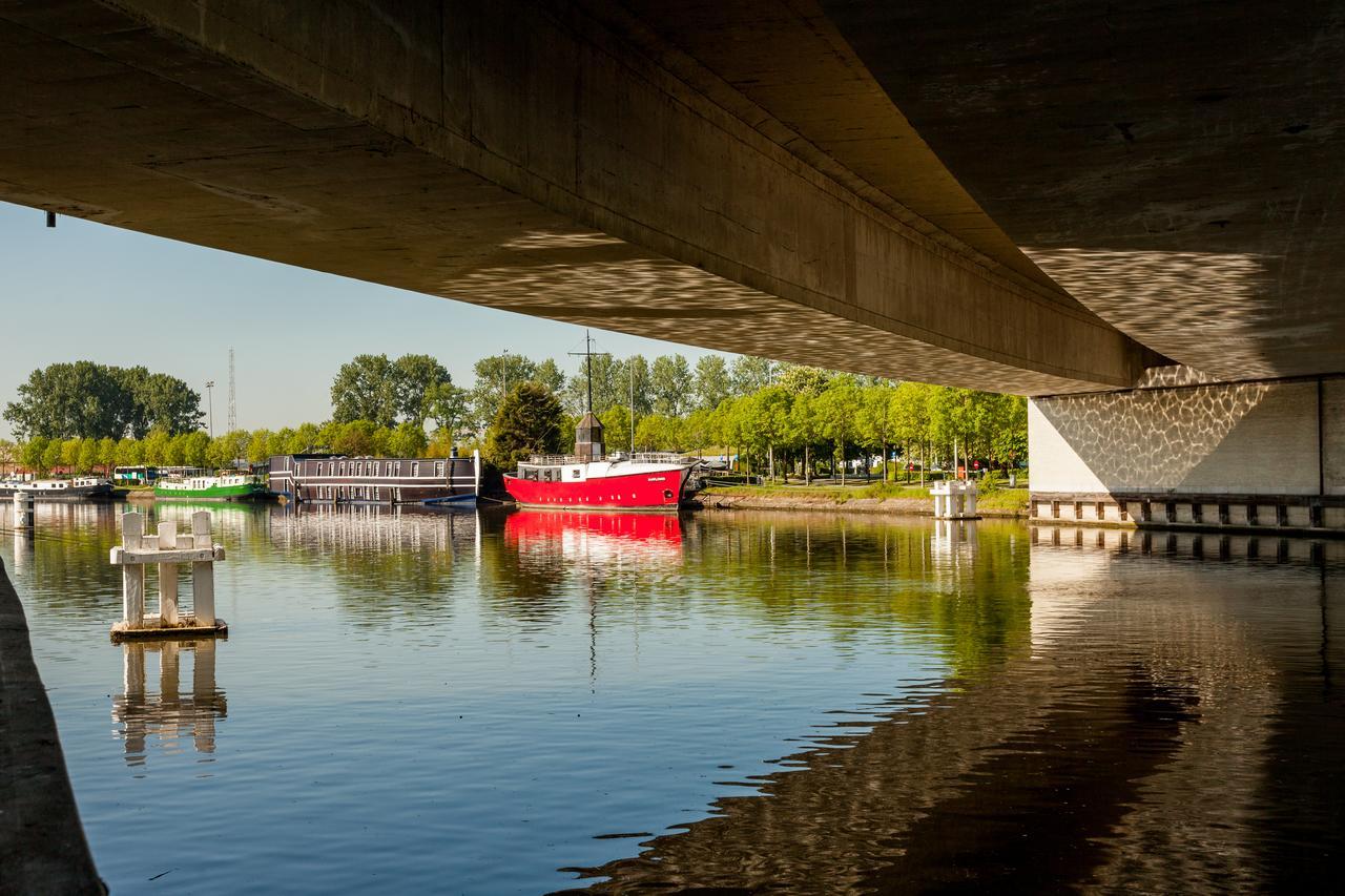 Boat Hotel De Barge Bruges Exterior foto